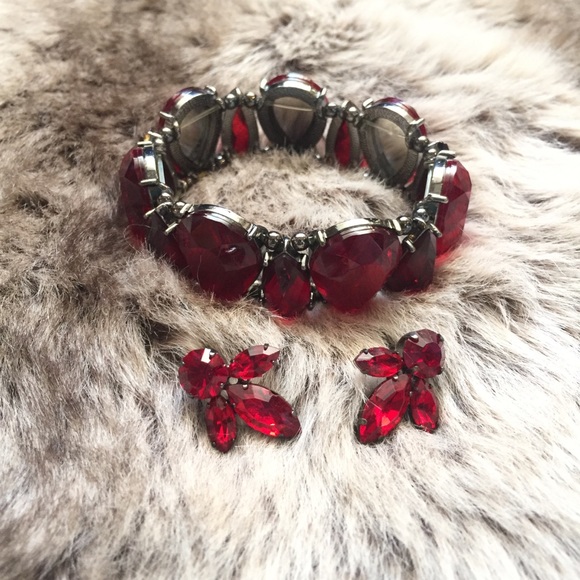 Burgundy red bracelet earring set - Picture 2 of 5